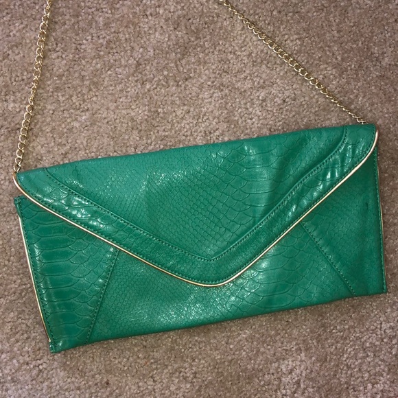 Steve Madden Handbags - Steve Madden Green Envelope Clutch